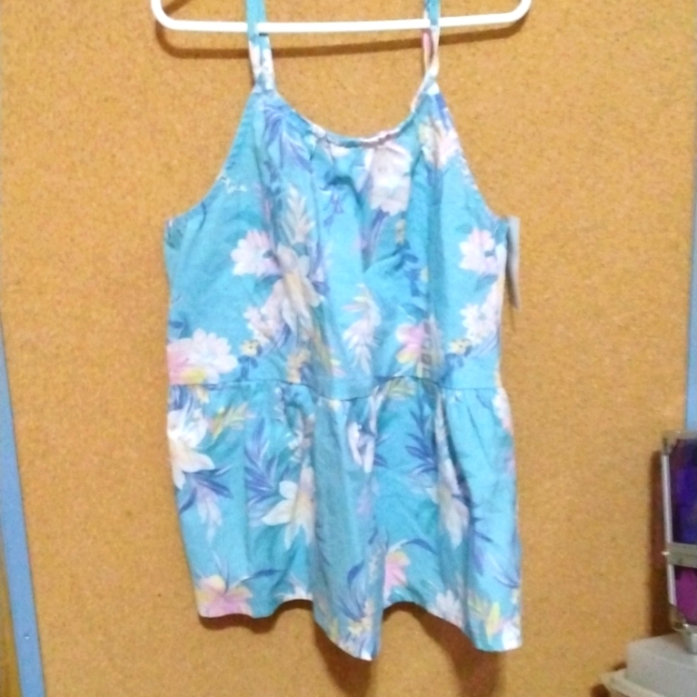 Osh Kosh floral top